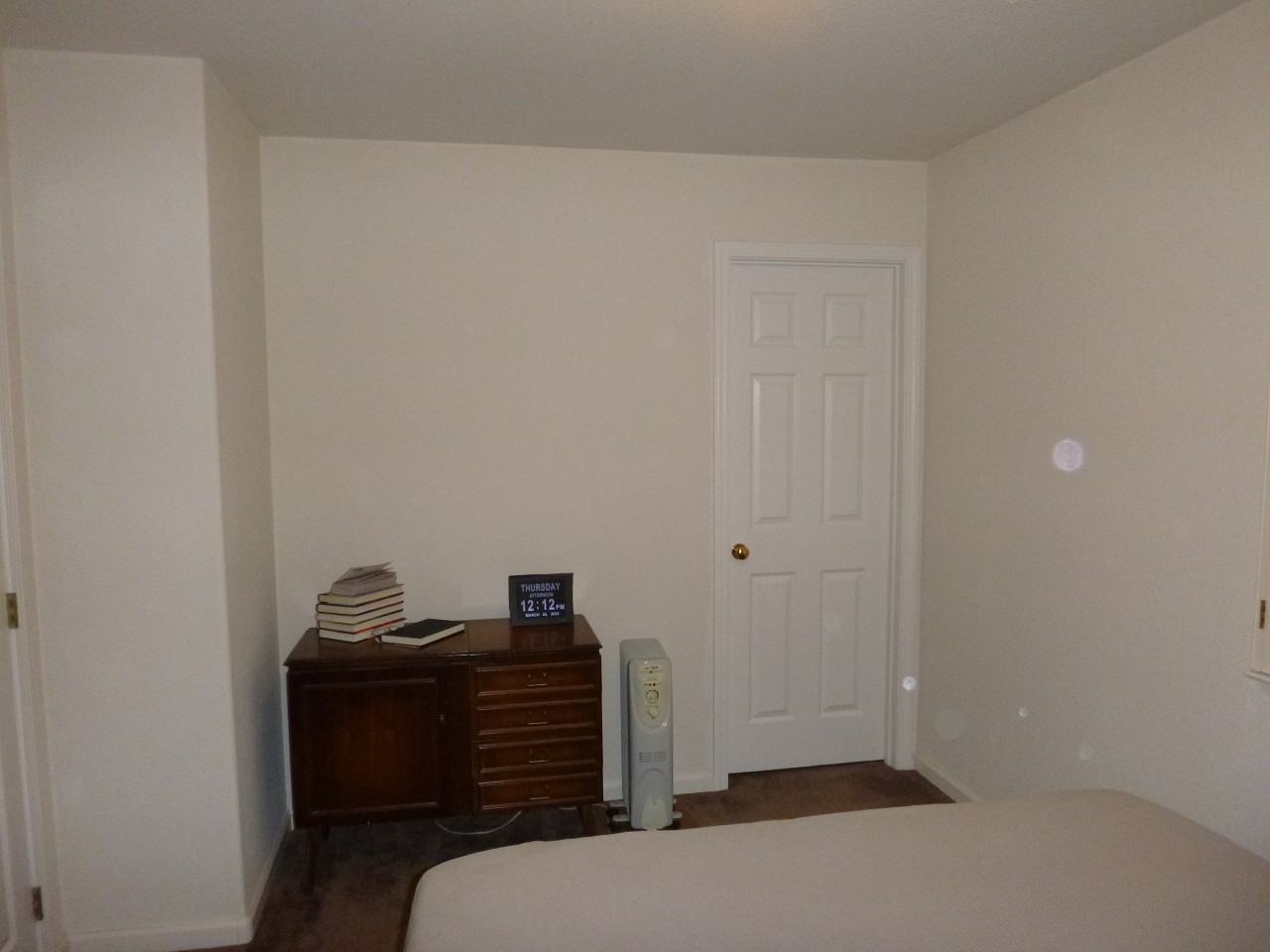 Upstairs spare bedroom (56)
